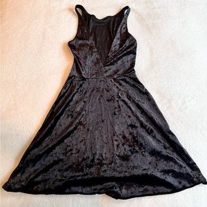 ✿ Divided — velvet dress — US 4